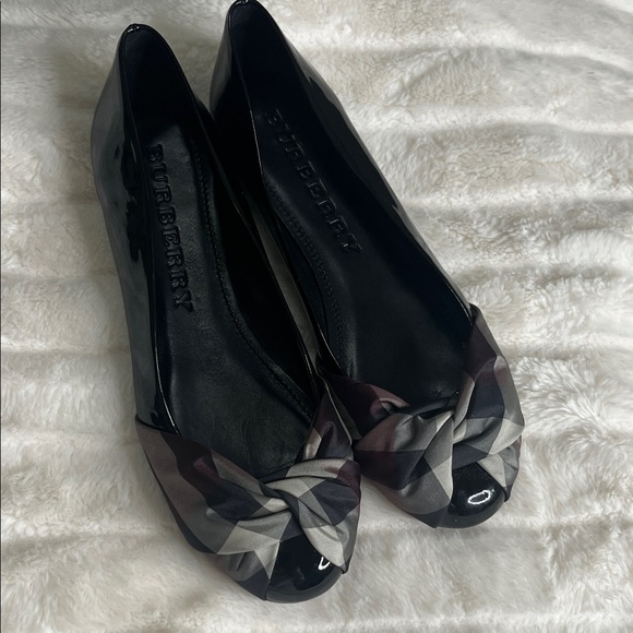 Burberry Authentic Nova Check Plaid Ballet Flats - Picture 2 of 12